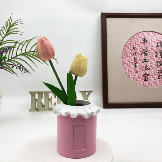 Adorable Pink Resin Pen Holder with Ruffled Edge - Ideal for Desk Organization
