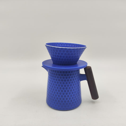 Premium Blue Ceramic Coffee Dripper with Handle - Perfect for Brewing Fresh Coffee