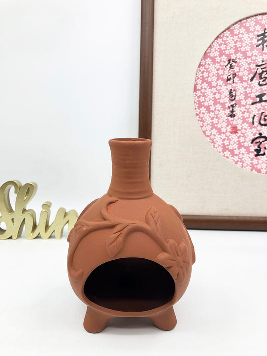 Rustic Terracotta Palo Santo Burner - Intricate Floral Motif & Sturdy Feet - Enhance Your Space