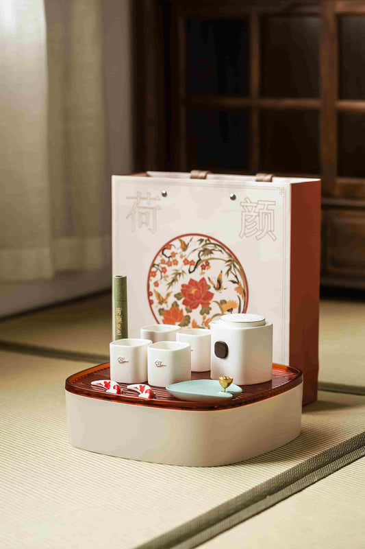 Charming Tea Set with Ornate Box - Ideal for Elevating Home Tea - time Experience