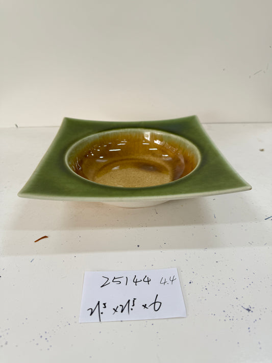 Square - Rimmed Ceramic Dish | Contrasting Green & Brown Colors | Handmade Craftsmanship | Ideal for Sauce or Small Snacks